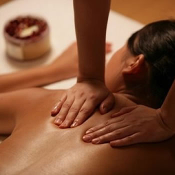 Massagem ayurvédica  (Somente para Mulheres)